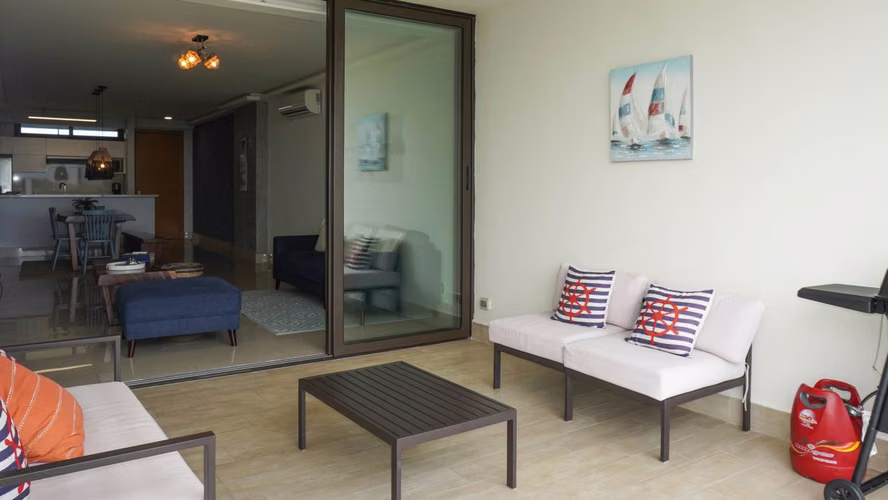 Apartamento de Dos Recámaras en Venta en Perlamar, San Carlos