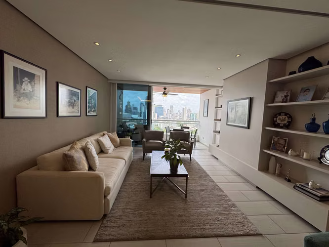 Vendo Apartamento en The Towers, San Francisco