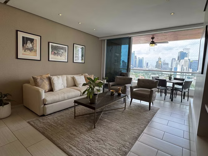 Vendo Apartamento en The Towers, San Francisco