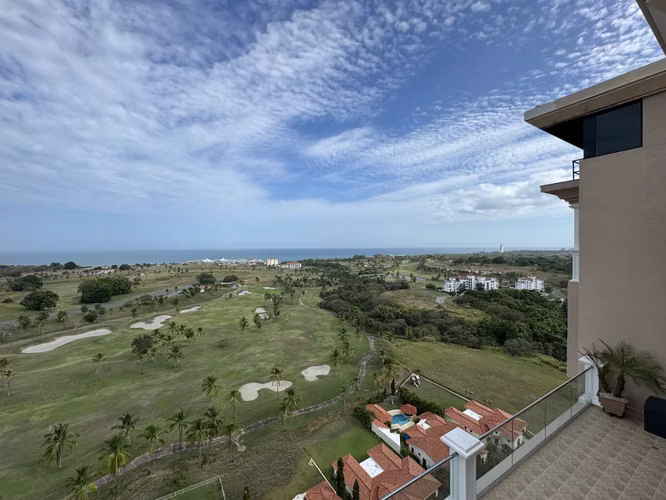 Penthouse Vista Mar San Carlos - 3 Habitaciones Vista al Mar, Golf, Beach Club