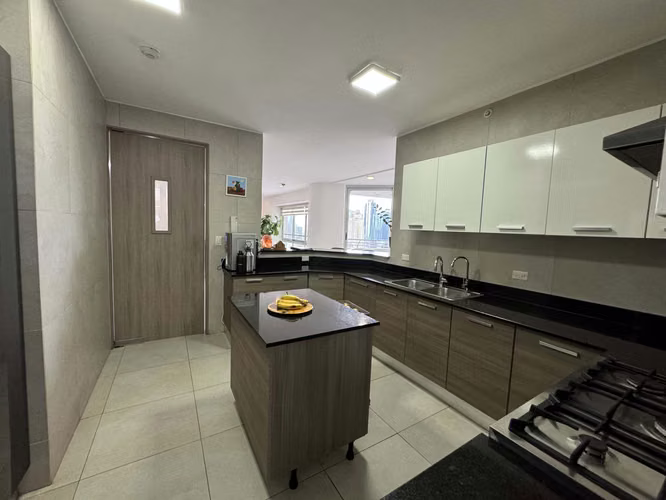 Vendo Apartamento en El Cangrejo - Luxor 300