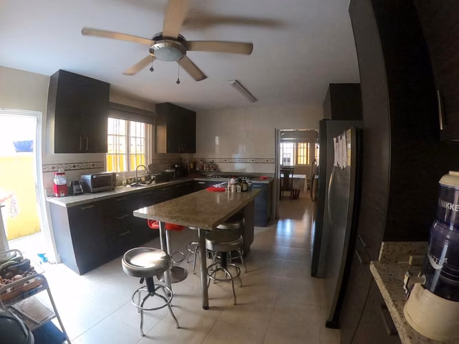 Venta de Casa Unifamiliar en PH Rainforest Villas, Altos de Panamá 22-2105GG