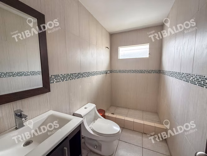 Venta de Galera en Parque Lefevre - Imagen 17