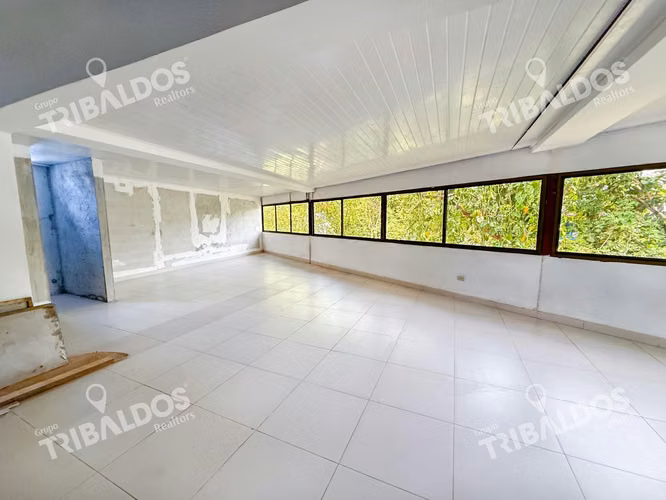 Venta de Galera en Parque Lefevre - Imagen 13