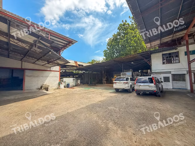 Venta de Galera en Parque Lefevre - Imagen 14