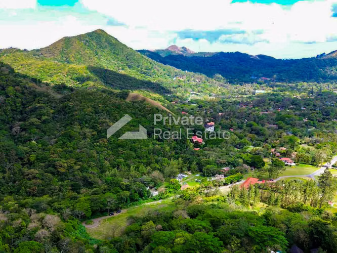 Venta de Terreno en El Valle de Antón