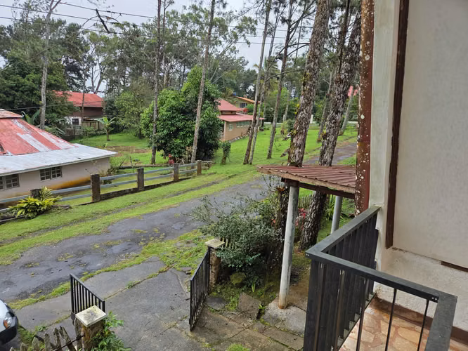 CERRO AZUL CASA EN ALQUILER