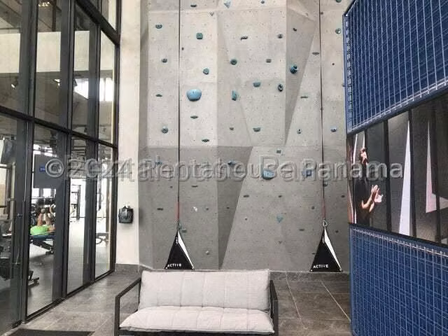 Venta de Apartamento de 111 m2 en PH Victory Sport, Coco del Mar 25-7018GG