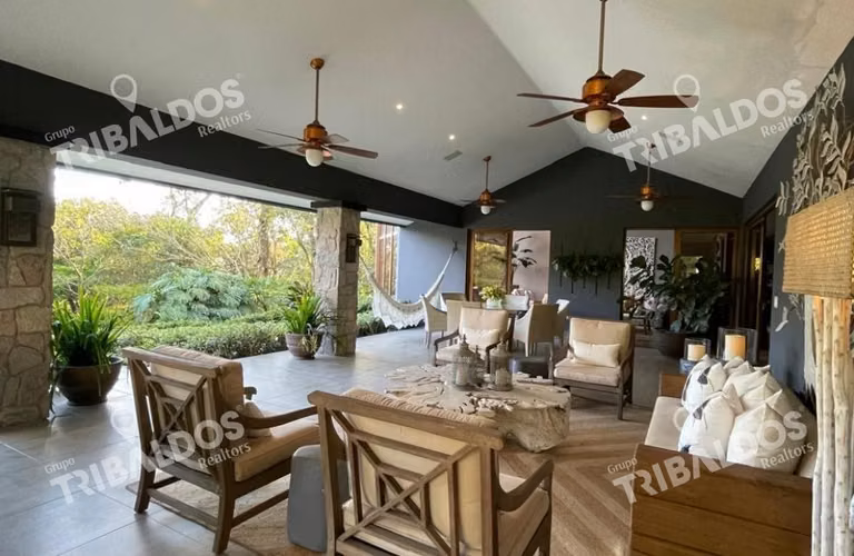 VENTA DE CASA EN EL VALLE, ANTÓN