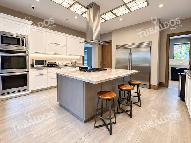 Casa de 5 Recámaras en Venta en El Valle de Antón – Amplios Jardines, Privacidad y Entorno Natural - Imagen 7