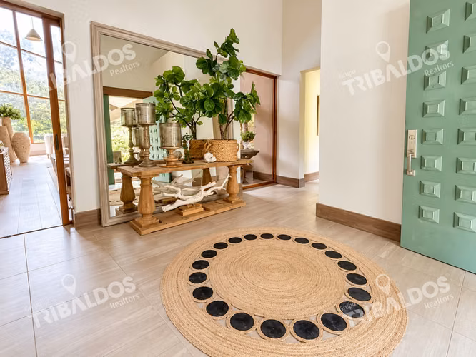 Casa de 5 Recámaras en Venta en El Valle de Antón – Amplios Jardines, Privacidad y Entorno Natural - Imagen 3