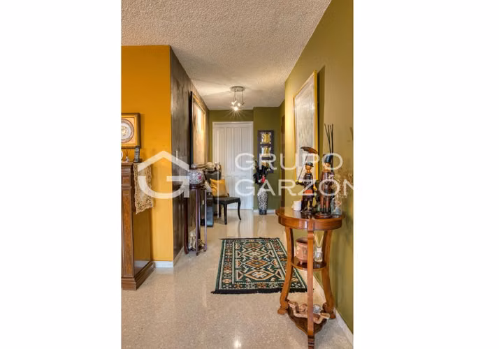 Venta de apartamento desamoblado en Obarrio (PH Monaco)