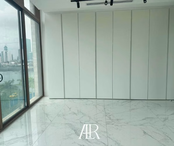 Vendo Apartamento Exclusivo en Ocean Reef Islands, P.H. Water Front