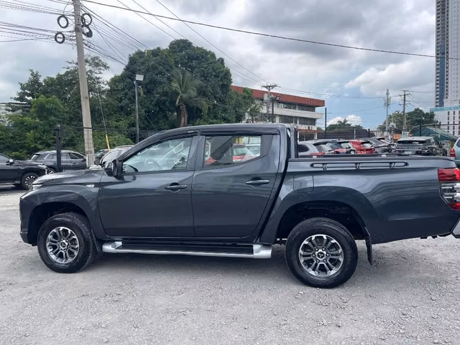 MITSUBISHI L MANUAL 4X4 - Imagen 4