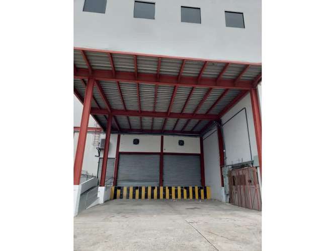 COSTA DEL ESTE / PARQUE INDUSTRIAL / GALERA / 1800M / 2 NIVEL / ANDEN
