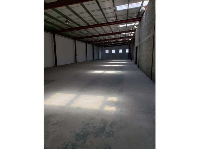 COSTA DEL ESTE / PARQUE INDUSTRIAL / GALERA / 1800M / 2 NIVEL / ANDEN