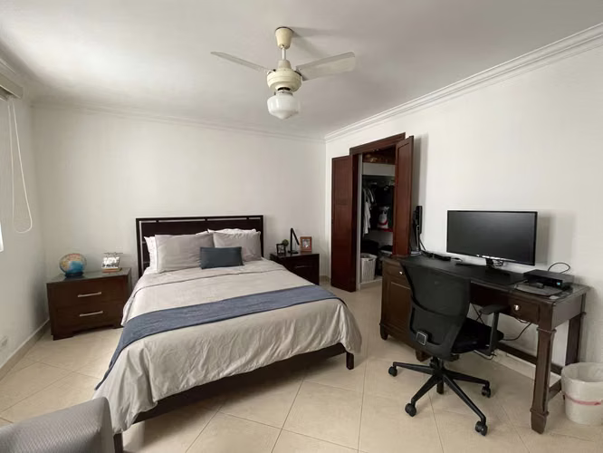 SE VENDE CASA EN OBARRIO