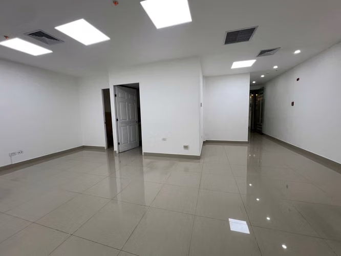 Oficina disponible en alquiler - Obarrio Ph Atrium