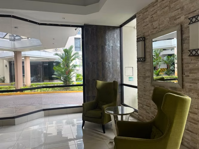 Banco Vende apartamento en PH San Francisco Bay - Imagen 2