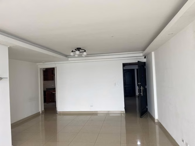 Banco Vende apartamento en PH San Francisco Bay - Imagen 5