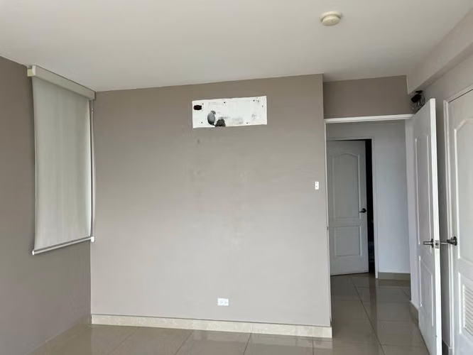 Banco Vende apartamento en PH San Francisco Bay - Imagen 8