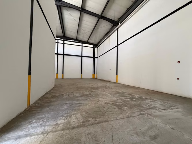 Bodega Industrial en Alquiler | Parque Industrial de las Américas | 476 m²