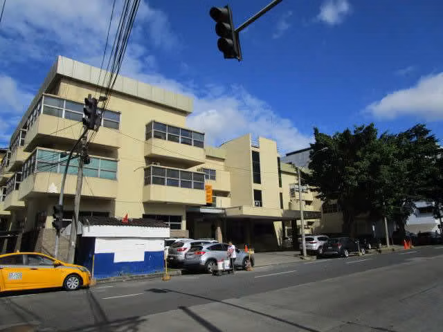 Se Vende Edificio en Calidonia 12% de retorno - Imagen 2
