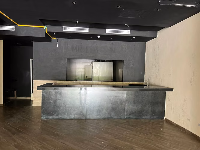 Alquiler de Local Comercial en Costa del Este, Plaza Boulevard del Este, 352m2