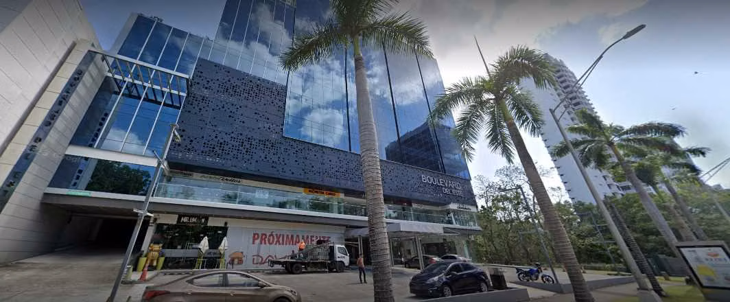 Alquiler de Local Comercial en Costa del Este, Plaza Boulevard del Este, 352m2
