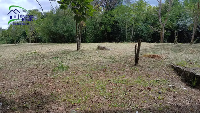 ID# L-0034 Terreno en Venta/Alquiler
