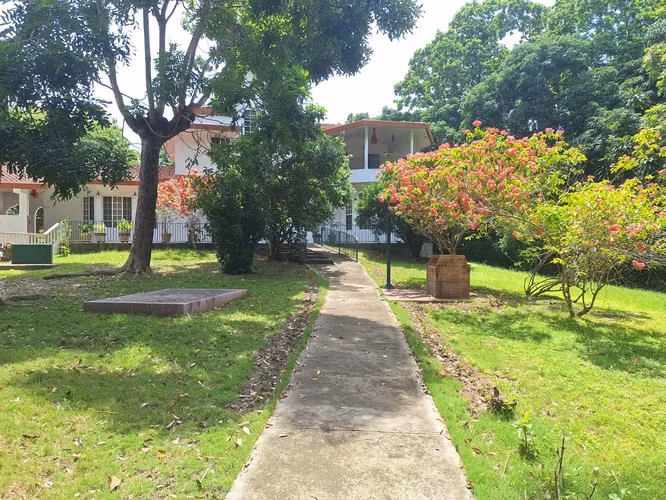 Propiedad con 3 Casas en Santa Clara, Coclé, Panamá
