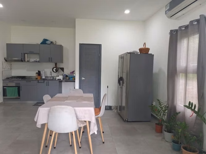 Venta de Propiedad Airbnb en Cabuya con 4 Apartamentos y Potencial de Expansión