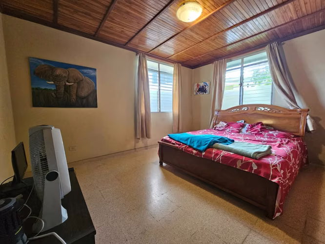 VENTA CASA RESIDENCIAL EL BOSQUE - TUMBA MUERTO