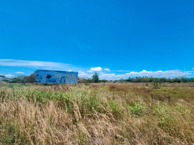 TERRENO EN VENTA SOBRE LA PANAMERICANA AGUADULCE COCLÉ