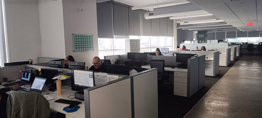 SE ALQUILAN OFICINAS DE 734.10 Y 1369 M2 EN CONDADO BUSINESS CENTER