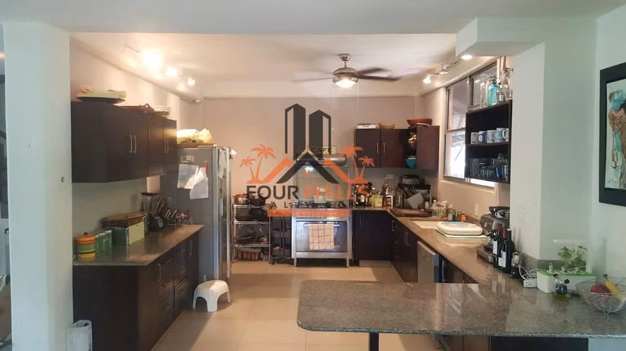 En Venta Casa de 3 Niveles en Clayton – Zona Residencial - Imagen 6