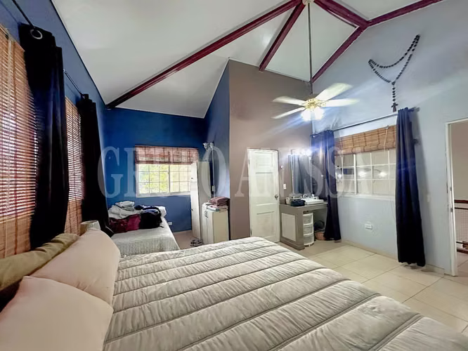 Se Vende Hermosa Casa de Playa con Piscina en Coronado
