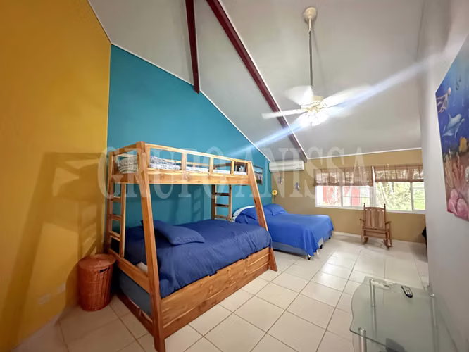 Se Vende Hermosa Casa de Playa con Piscina en Coronado