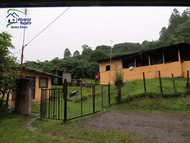 ID# F-0127 Finca en Venta