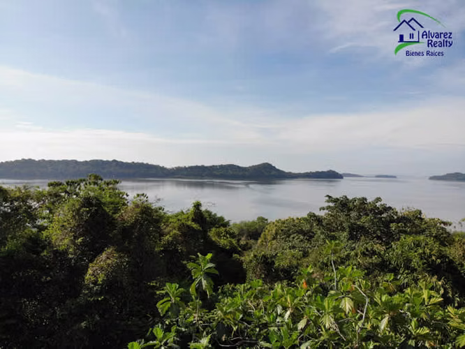 ID # I-0006 Isla Privada en Venta