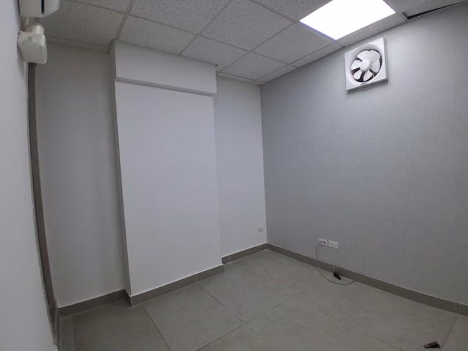 SE ALQUILA OFICINA EN PAITILLA