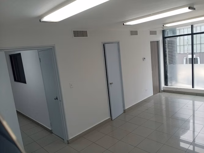 SE ALQUILA OFICINA EN MARBELLA Y AREA BANCARIA, 80 mt,  CANON DE B/850.00