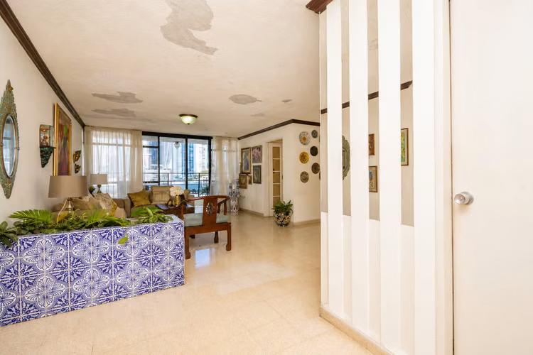 Torre Alamar, Paitilla | 270 m² · Vista al Mar y Parque – $380,000