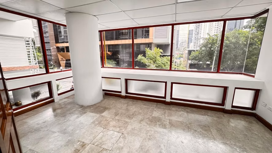 Vendo Local Comercial u oficina en Marbella