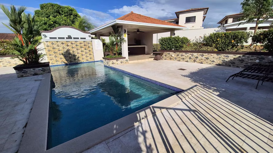 VENTA DE CASA EN PH SUNSET HILLS COSTA VERDE PANAMÁ OESTE
