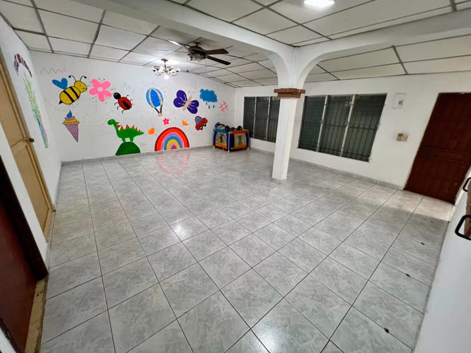 CHANIS CASA SAN GERARDO MAYELA EN VENTA