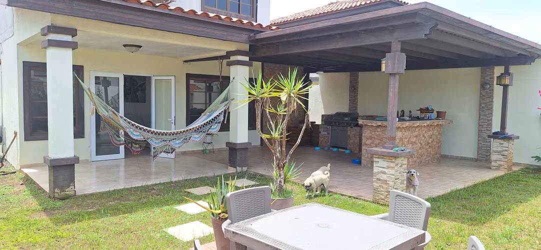 CASA EN VENTA EN EL SECTOR DE LOS LAGOS - LAS CUMBRES - Imagen 7