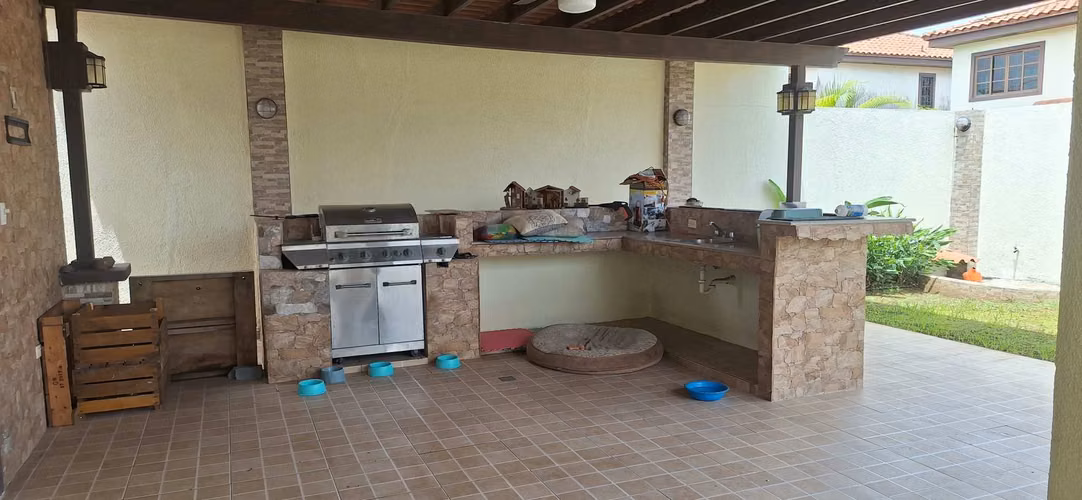 CASA EN VENTA EN EL SECTOR DE LOS LAGOS - LAS CUMBRES - Imagen 6