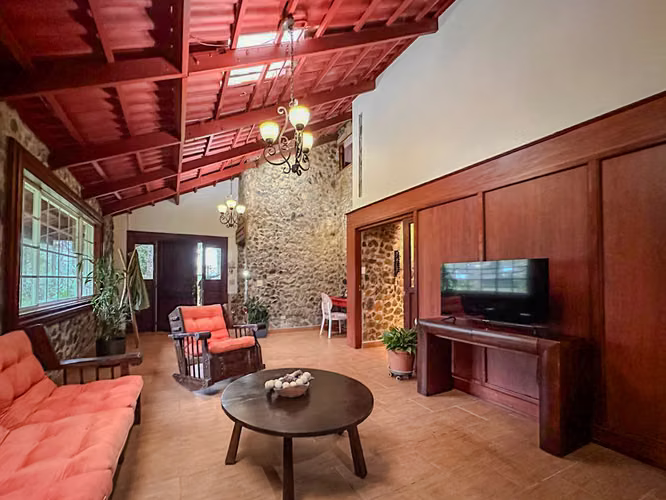 Venta casa de montaña en Altos de Cerro Azul