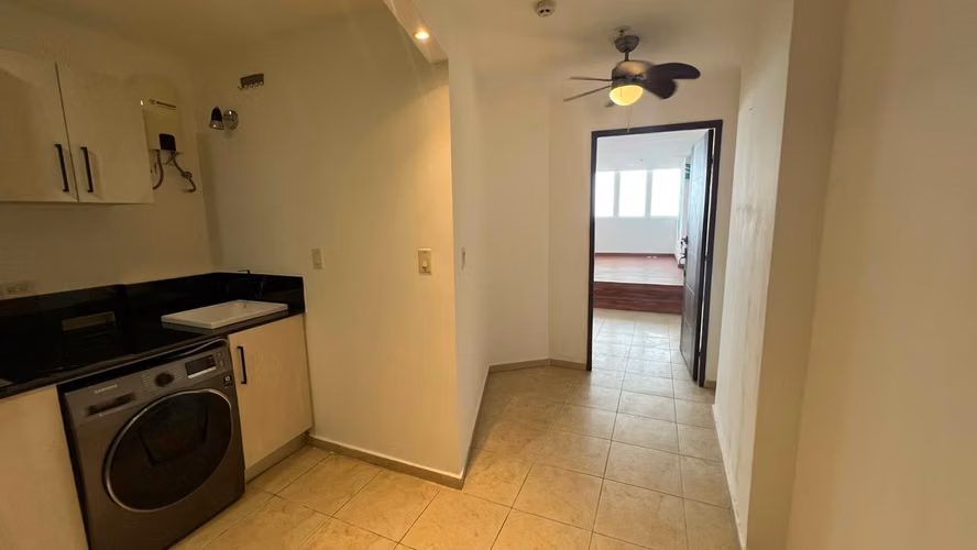 AV BALBOA | SE VENDE | 60M2 | 1 REC | 1 BAÑO | 1 PARKING | DEPOSITO | VISTA 180°